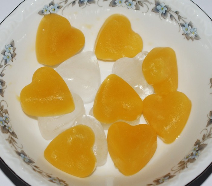 Ice cube hearts
