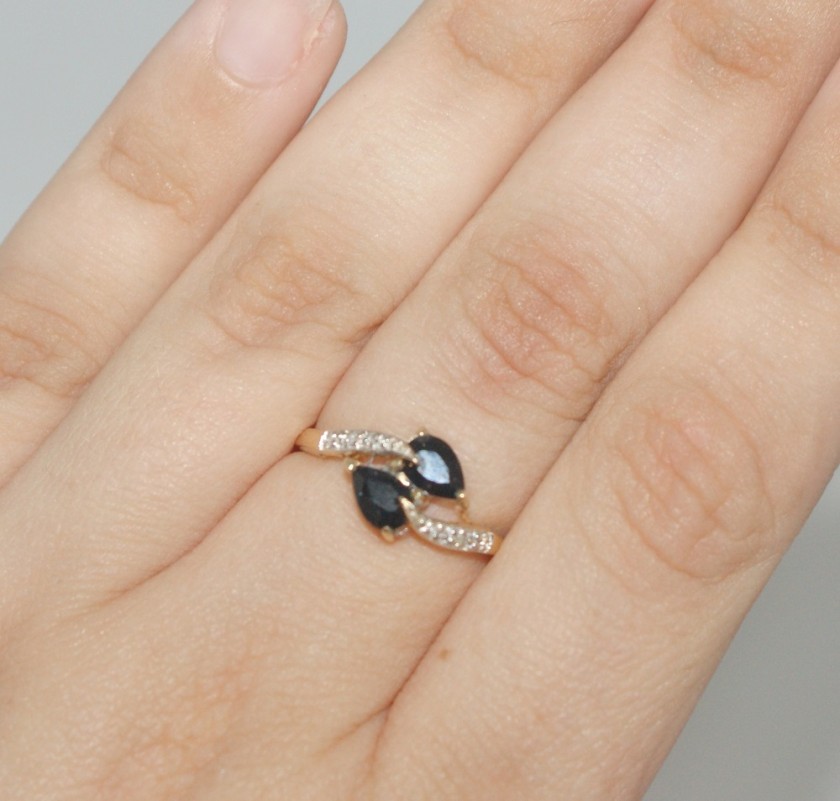 Sapphire Pears 9ct Gold Ring