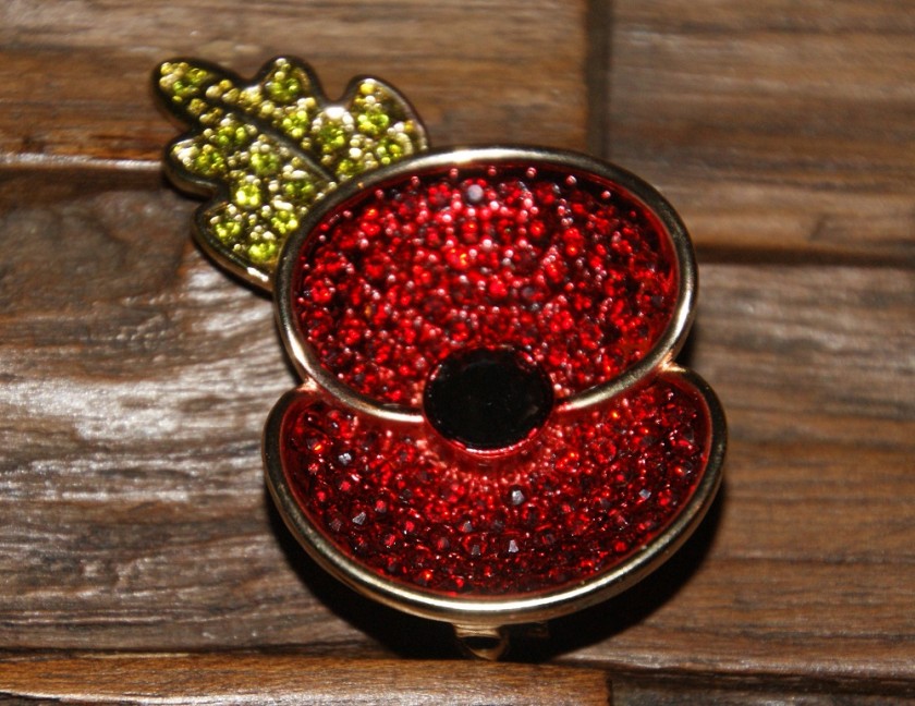 THE 2015 OFFICIAL RBL SPARKLE POPPY BROOCH (SMALL)