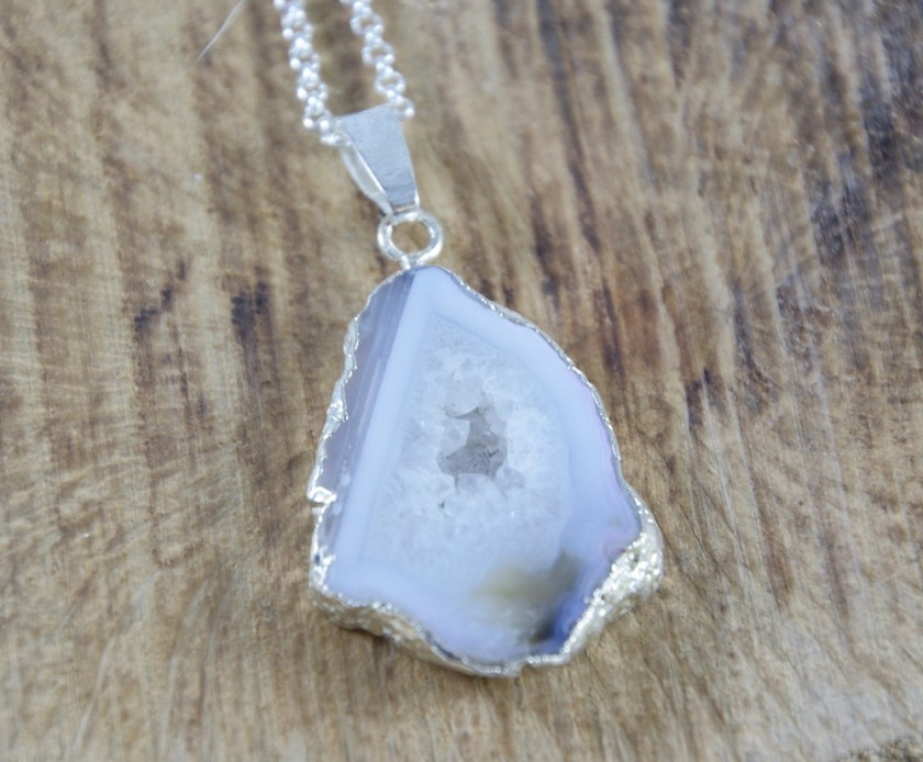 Agate Druzy Slice Long Chain Pendant via Popmap