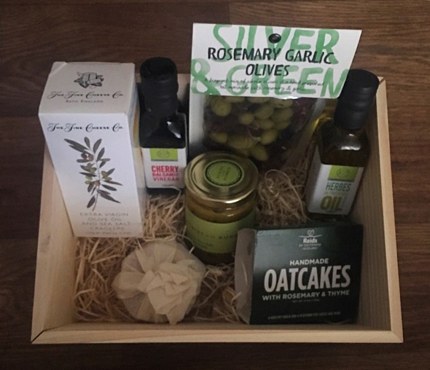 Deli.Co Wooden Crate Hamper