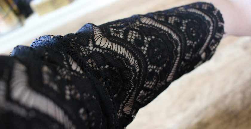 Stretch Lace Full Sleeve Black Wingz