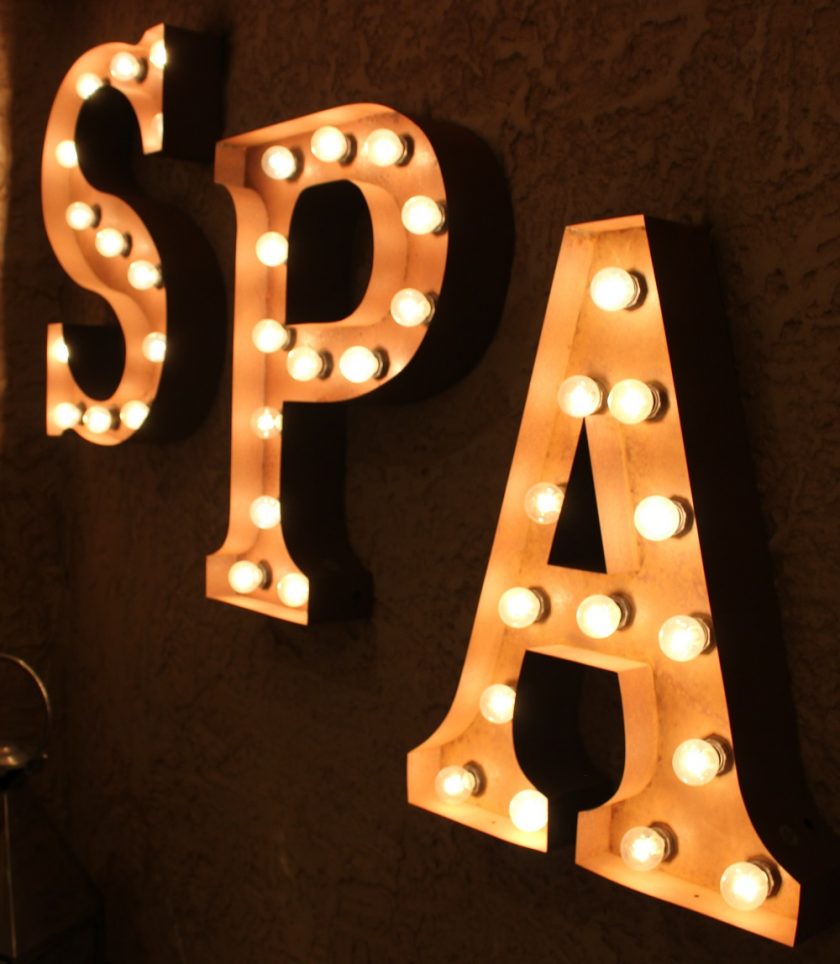 The Three horseshoes country inn and spa spa sign