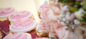 pink 40th birthday cupcakes