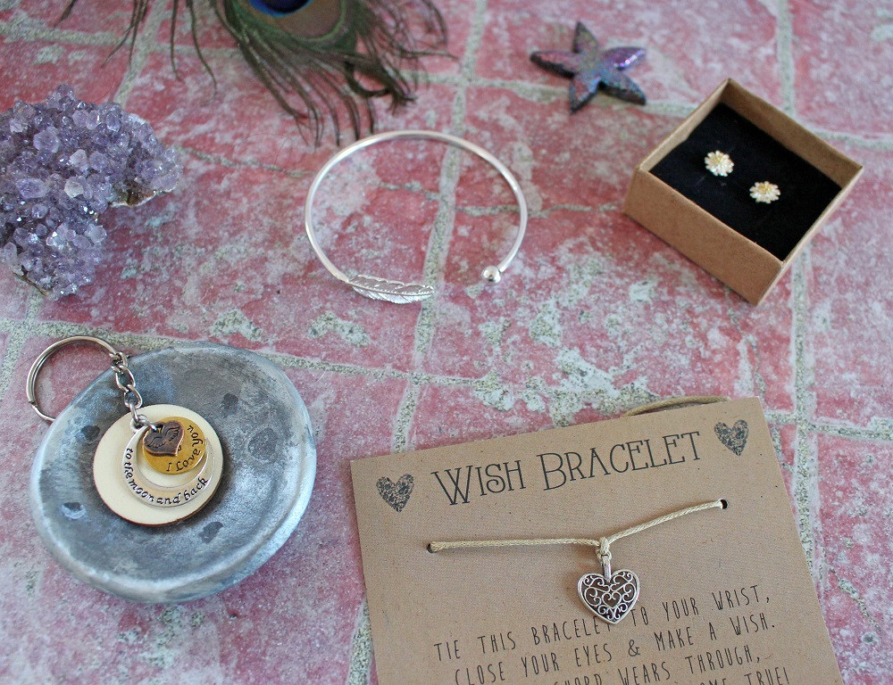 I Love You to the Moon and Back Key Ring Daisy Stud Earrings The Filigree Heart Charm Wish Bracelet Silver Leaf Bangle