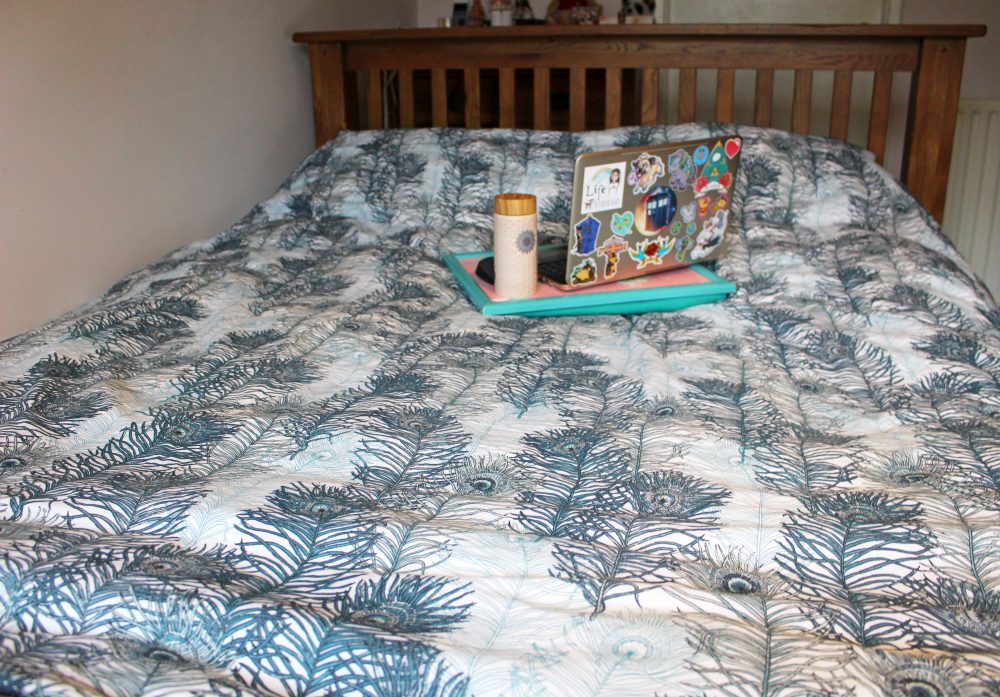 THE LYNDON COMPANY PEACOCK PRINTED DUVET BEDLINEN SET