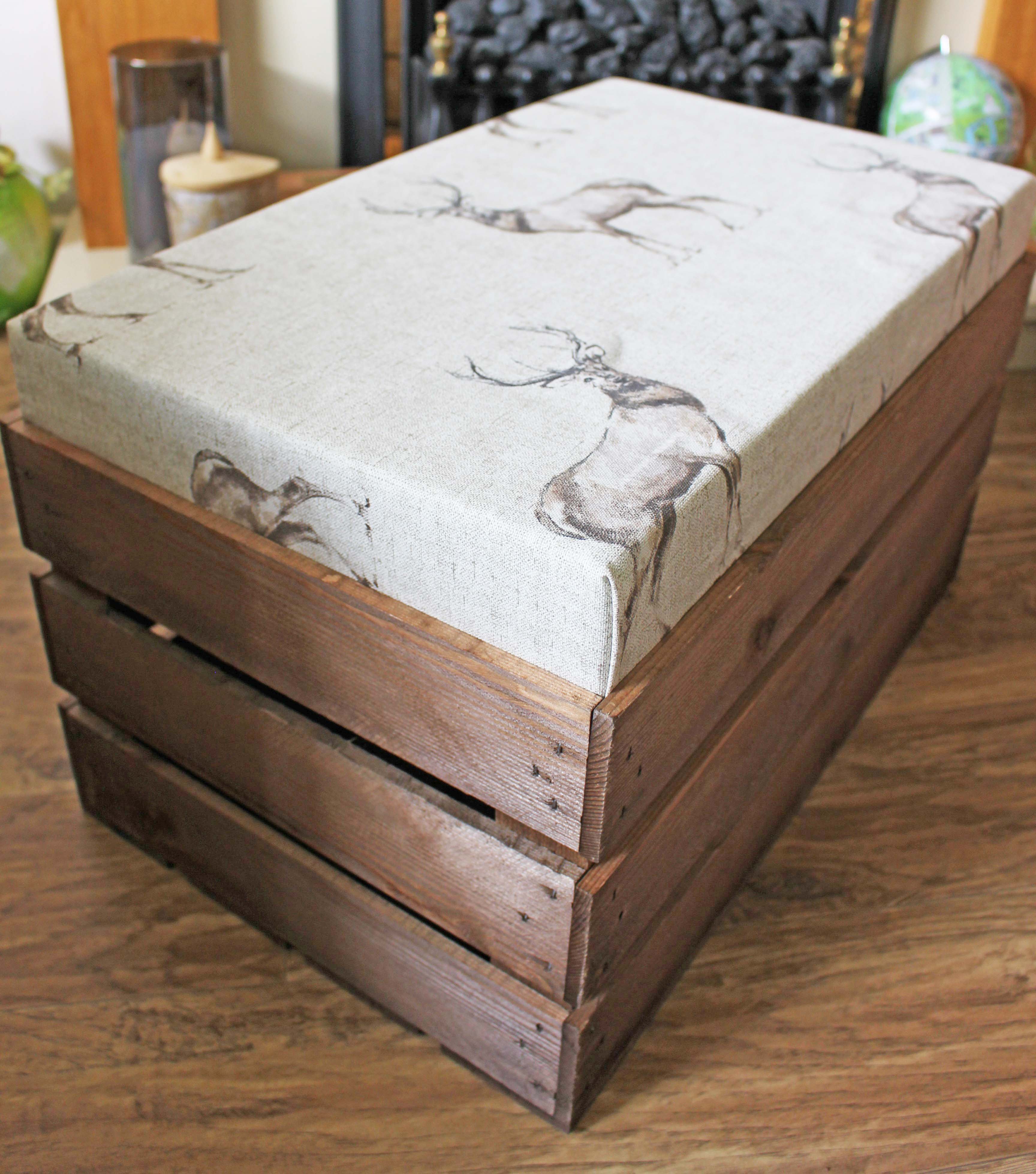 Ligneus Rustic Cushion Seat Crate view from a corner
