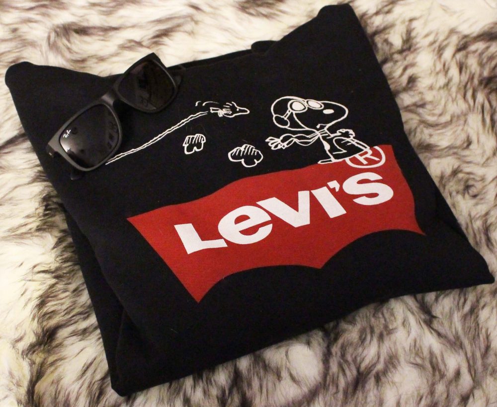 Levis X Peanuts Snoopy Graphic Logo Hoodie Ray-Ban 4165 Justin Wayfarer Sunglasses In Black