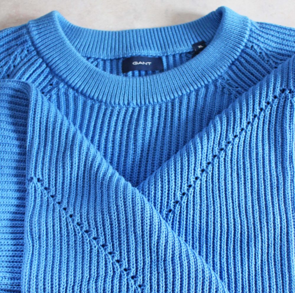 GANT Comfy Ribbed Crew Sweater in Palace Blue Detailing on Arms