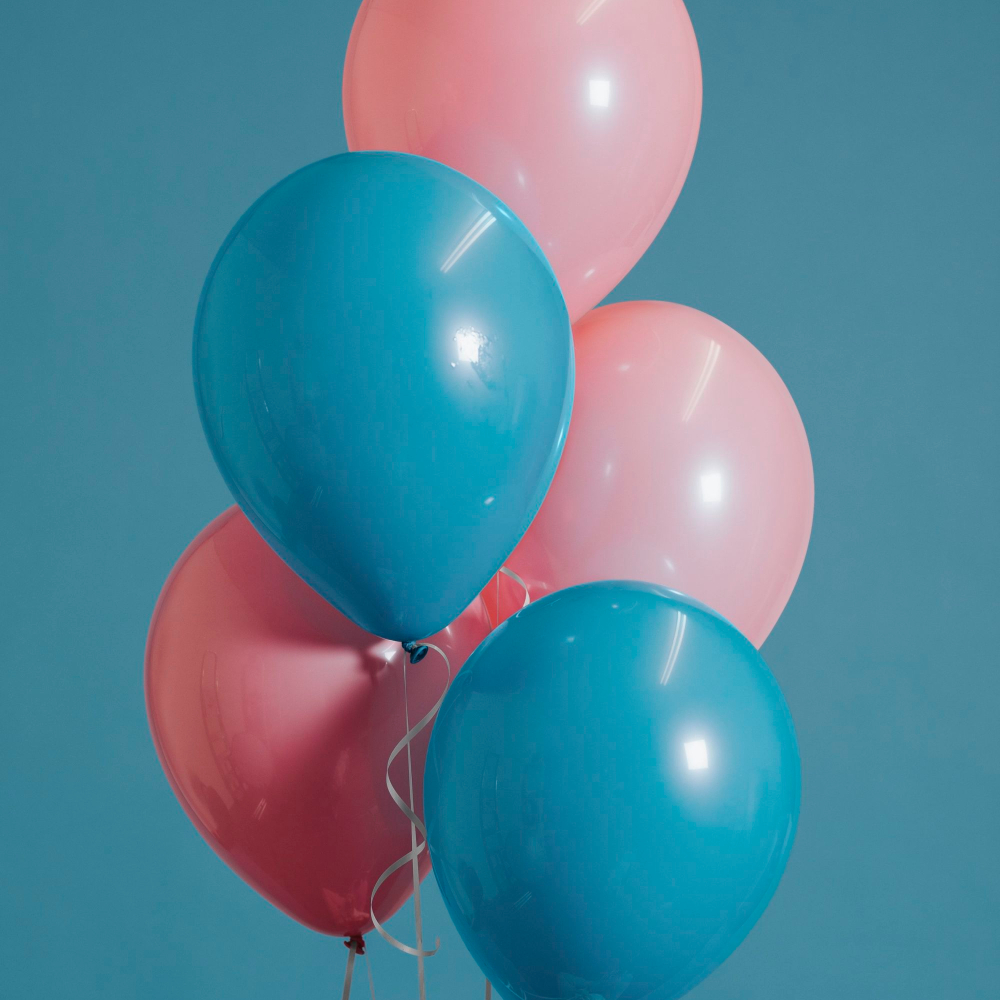 pink and blue balloons