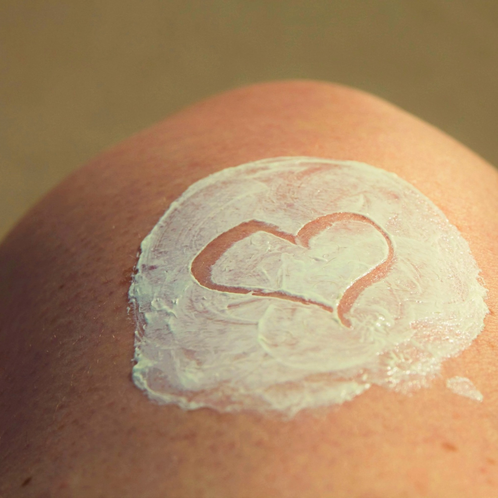 heart drawn in cream