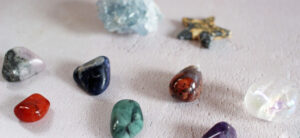 Crystals and Gemstones with Maomi Crafts Header