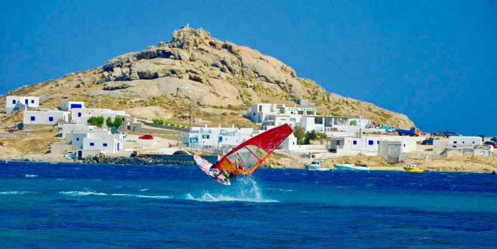 mykonos-windsurfing