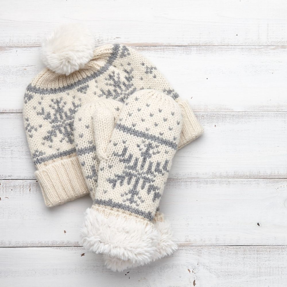winter gloves and hats
