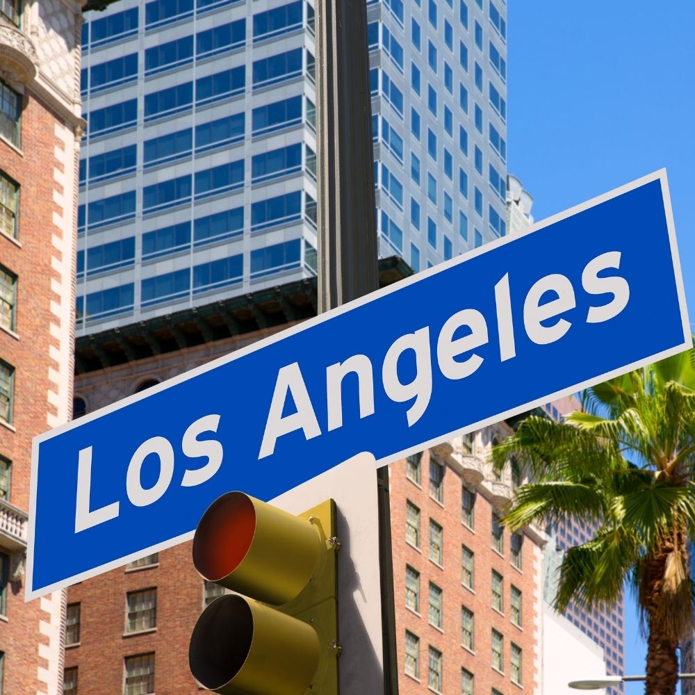 Los Angeles sign above traffic lights