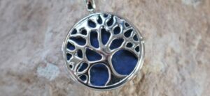 LOVELOX Tree of Life Locket Header