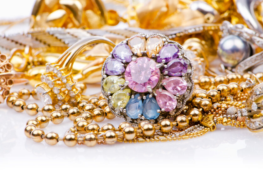 Large collection of gold jewellery