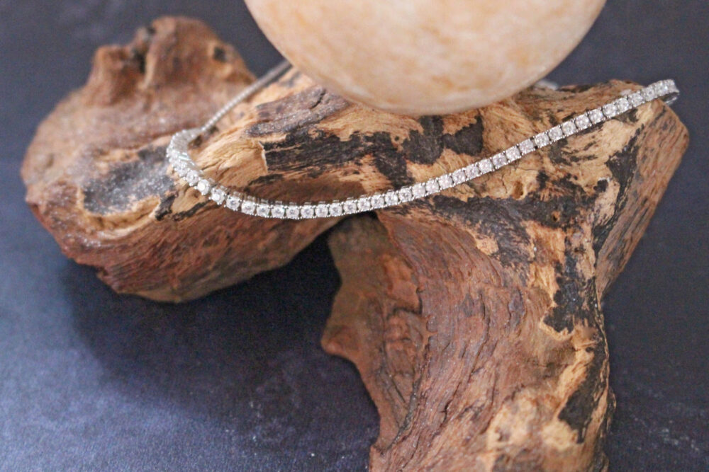 CARAT London Lexi White Bracelet