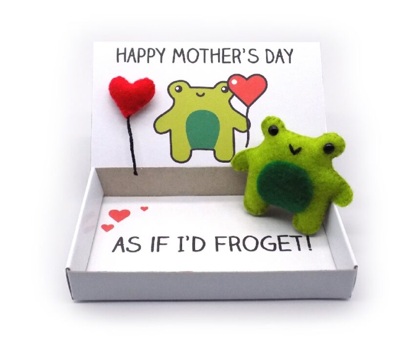 frog with heart balloon magnet in a matchbox by IceCreamCat on Etsy