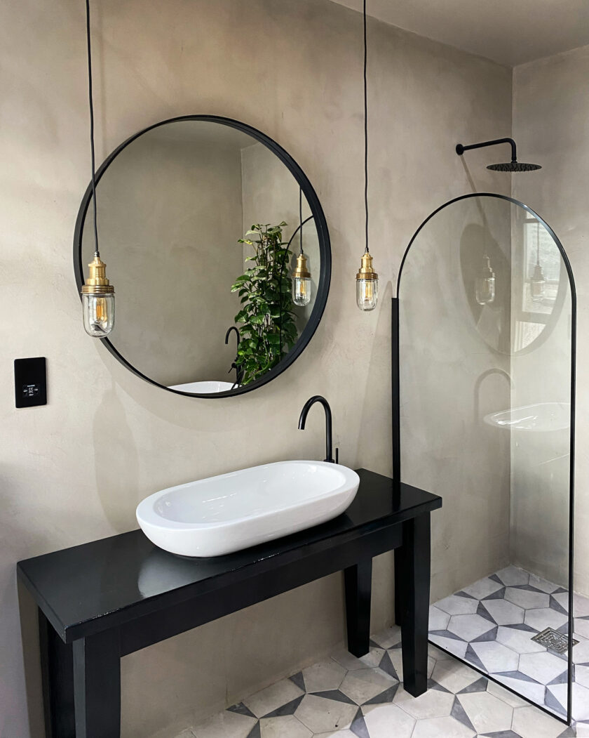 Image credit @my.house.to.my.home Brooklyn Outdoor & Bathroom Pendant - Brass pendant holder
