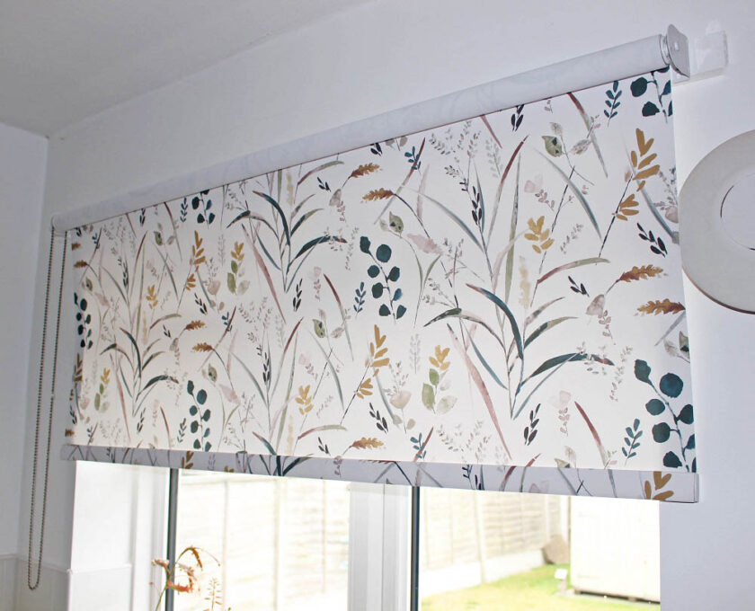 Flores Autumn Roller Blind BlindsbyPost