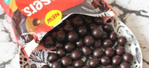 header for Maltesers Dark Review