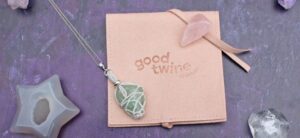 Good Twine of Lincoln Interchangeable Crystal Pouch Necklace Review Header