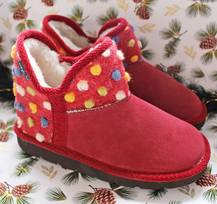Moshulu Fireside 2 Bootie Slippers