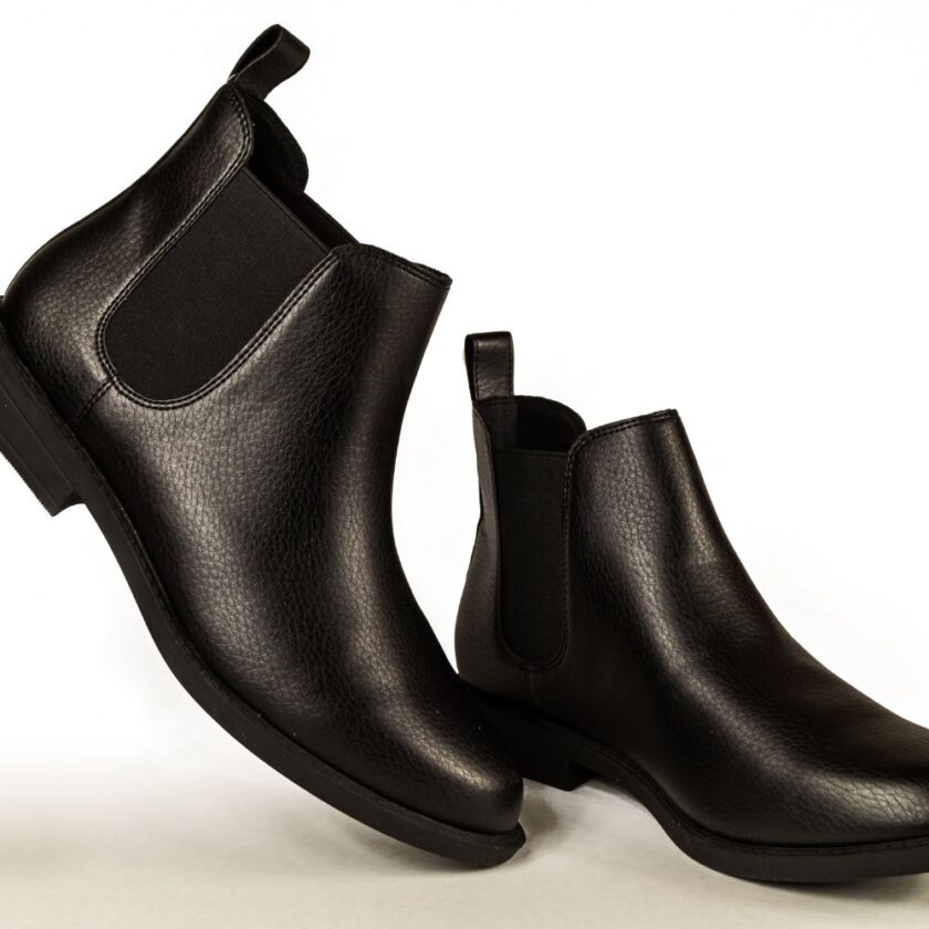 chelsea boots for women in black 