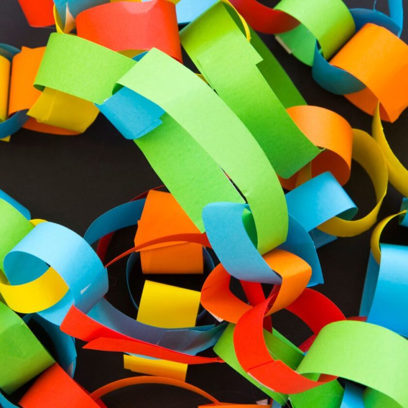 colourful christmas paperchain