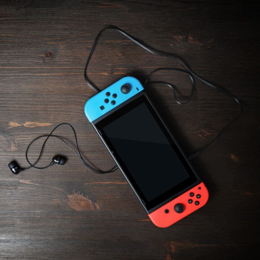 nintendo switch with headphones connected