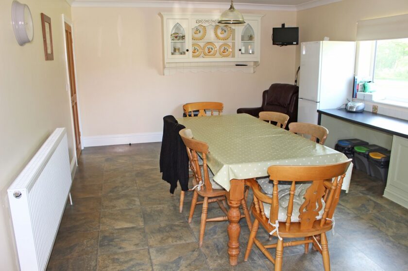 South Newlands Farm Cottages Copper Cottage Kitchen (2)