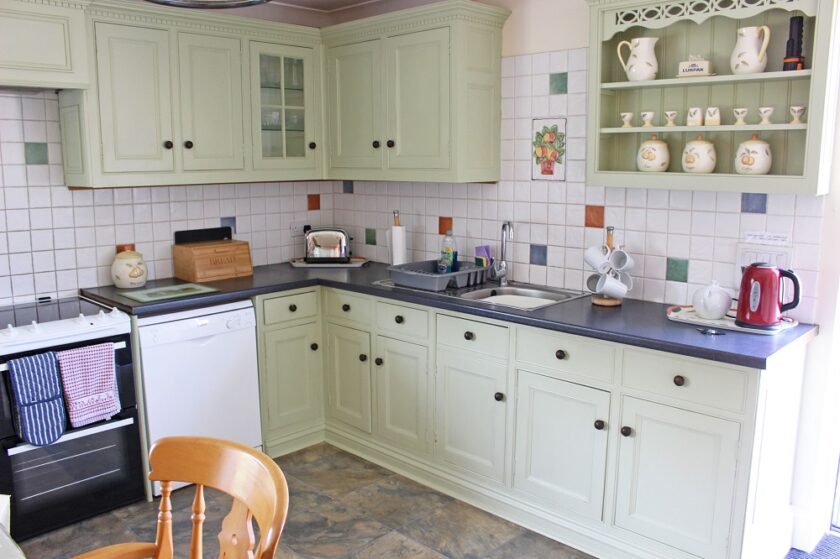 South Newlands Farm Cottages Copper Cottage Kitchen