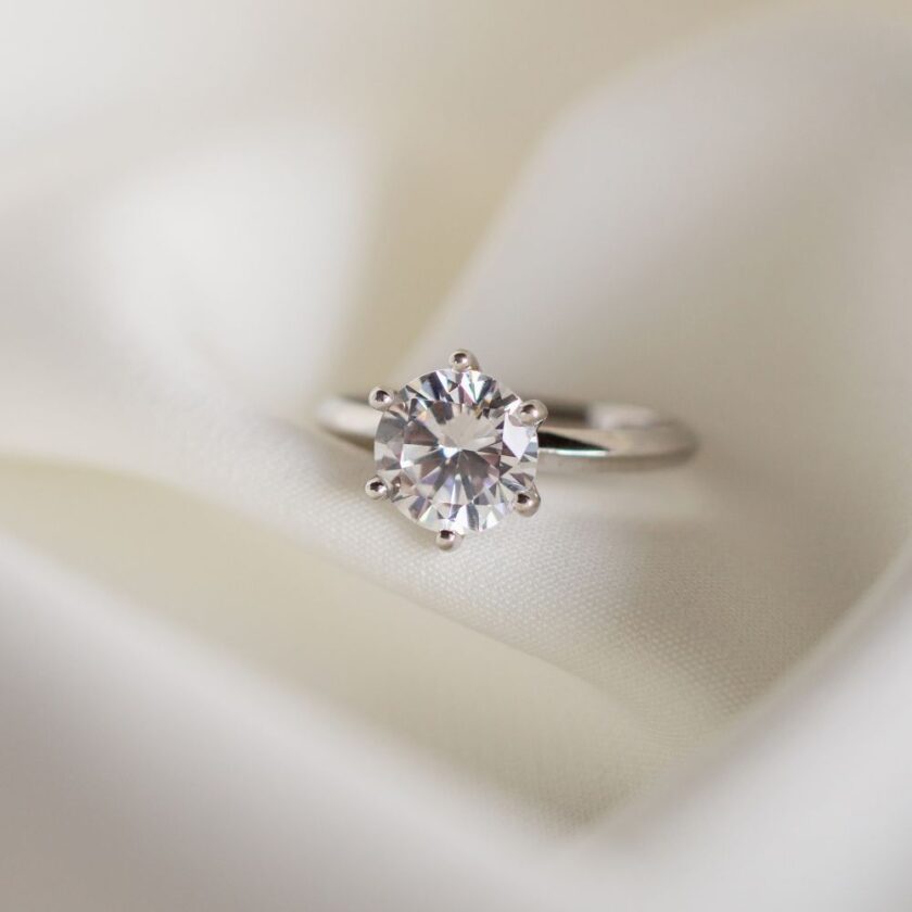 diamond wedding ring