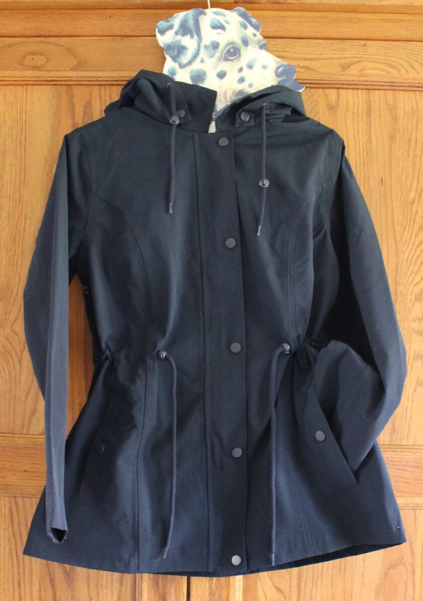 Cotton Traders Short Waterproof Jacket in Navy