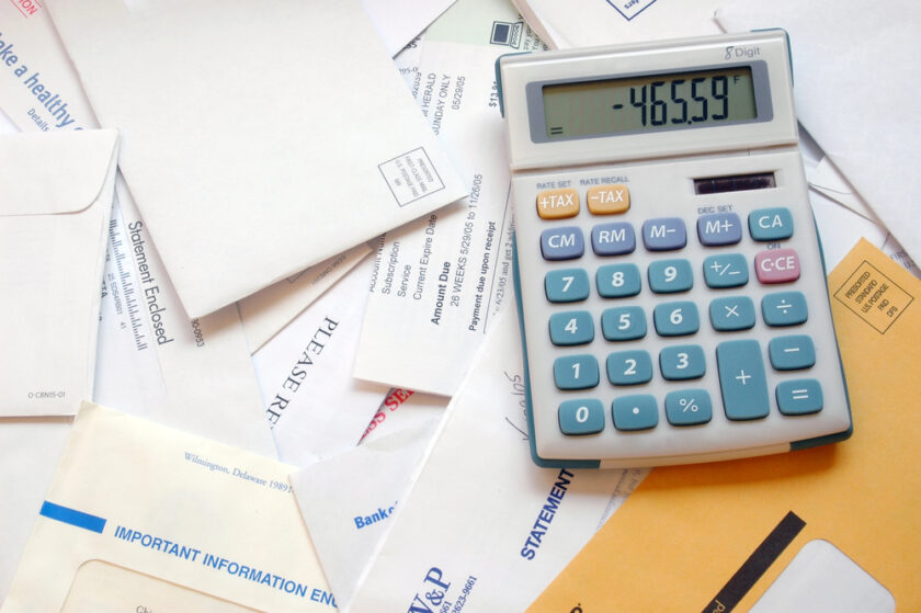 Calculater with sums in the minus and bills