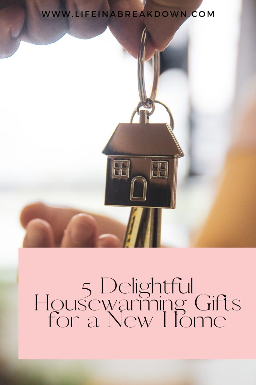 Find the perfect housewarming gift! From cosy throws to scented candles, explore ideas to help make any new house feel like home.