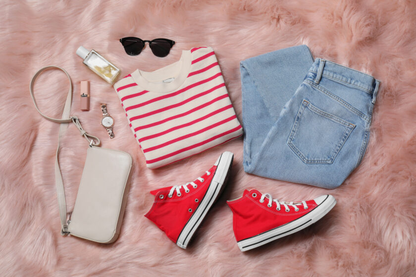 Discover comfy fashion with these simple outfit tips. Look stylish, feel free, and enjoy clothes that fit your busy lifestyle.